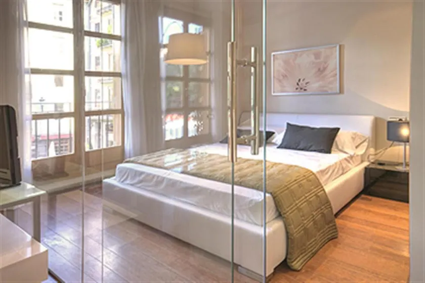 Moderno Apartamento en la Plaza del Tossal - Image 1