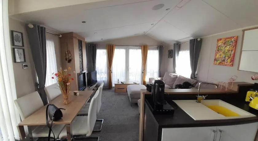 The Meadows New Beach Holiday Park - Image 1