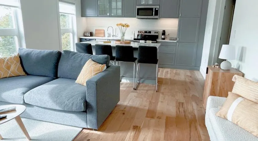 Elora’s Irvine River Suite - Image 1