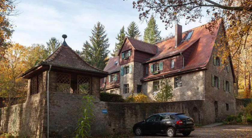Ferienwohnung Alte Falknerei - Image 1