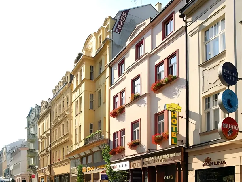 Hotel Kavalír - Image 1