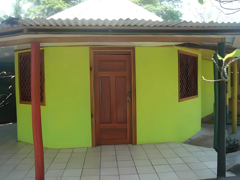 Hotel El Icaco Tortuguero - Image 1
