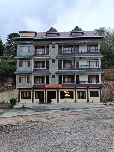 Hotel River View - Image 1