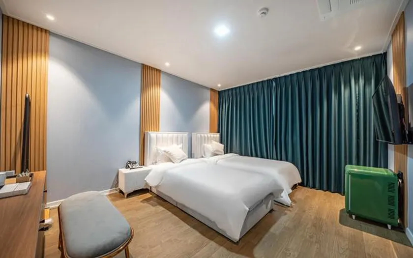 Changwon Jinhae Hotel SHEJA - Image 1