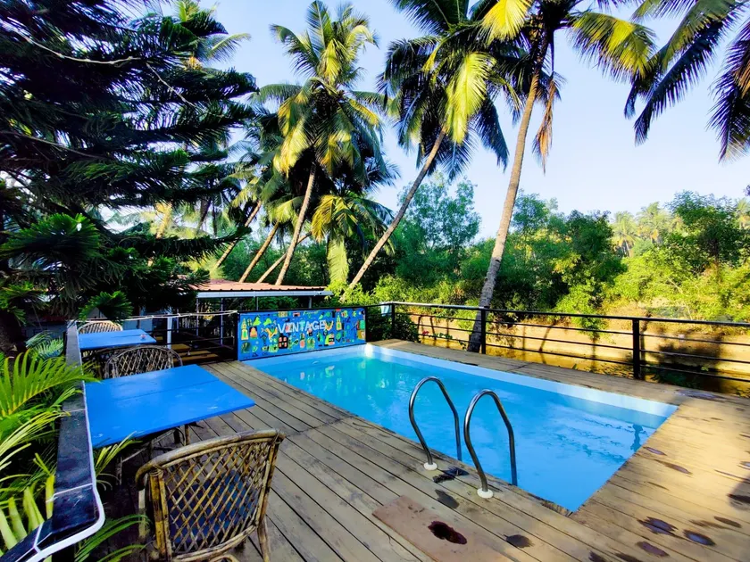 Vintage Beach Resort - Image 1