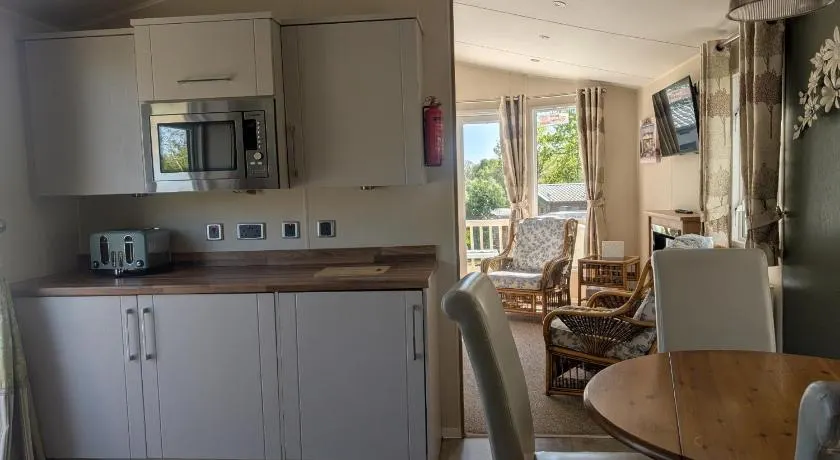 Monument - 2 bedrooms sleeps 4 - Image 1