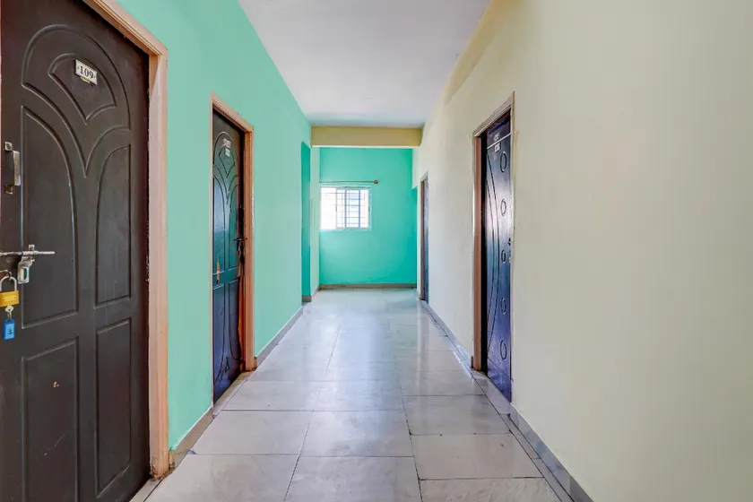 HOTEL O ROYAL COMFORTS - Image 1