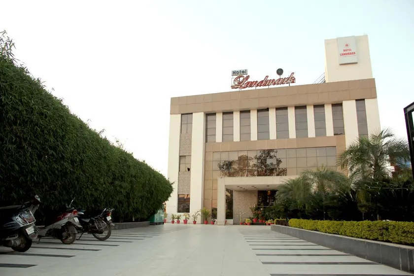 Hotel Landmark - Image 1
