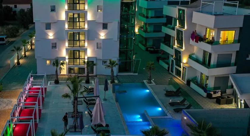 Boutique Residence Cosmopolis 1 - Image 1