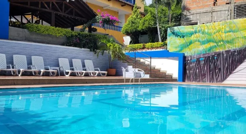 HOTEL BRISAS DE SANTA FE - Image 1