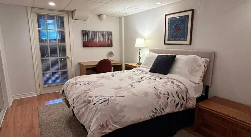 Maya Bed and Breakfast - Image 1