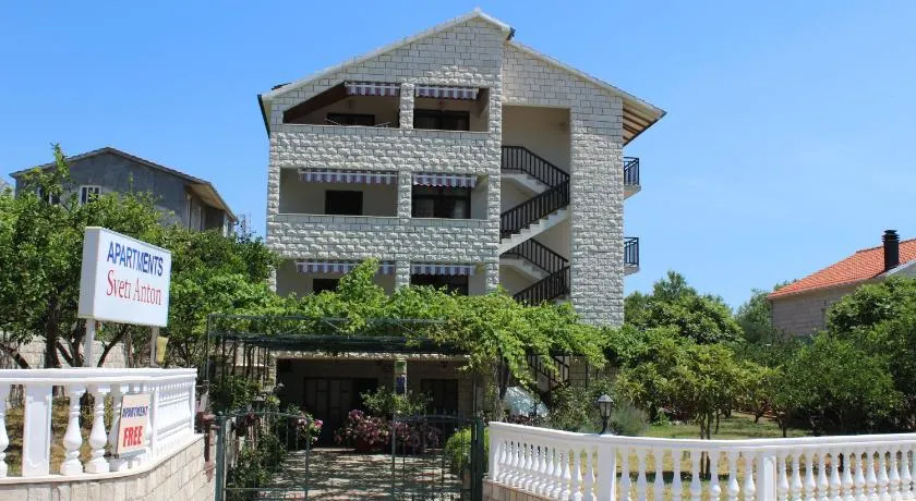 Apartments Sveti Anton - Image 1
