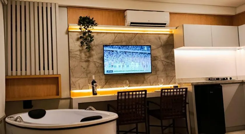 Studio Mountain - Image 1