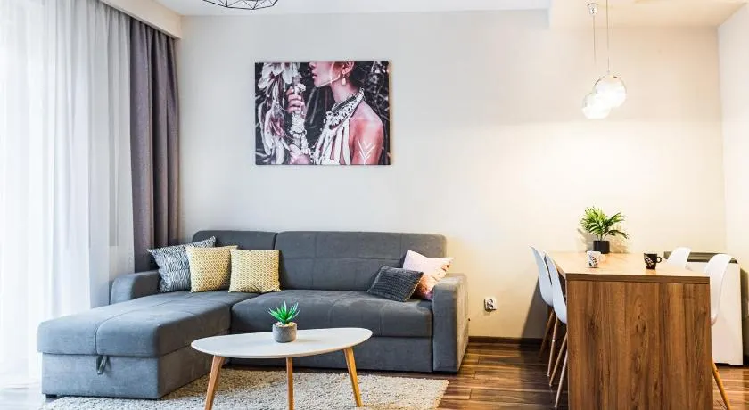 Bulwar Apartament - Image 1