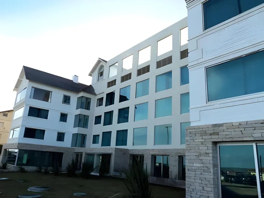 Pinamar Beach Resort - Image 1