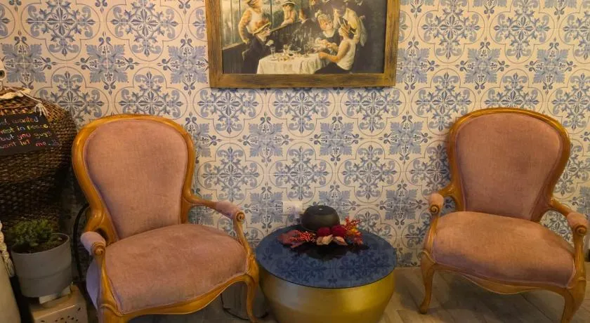 Freyja Hostal Boutique - Café Bistró - Image 1