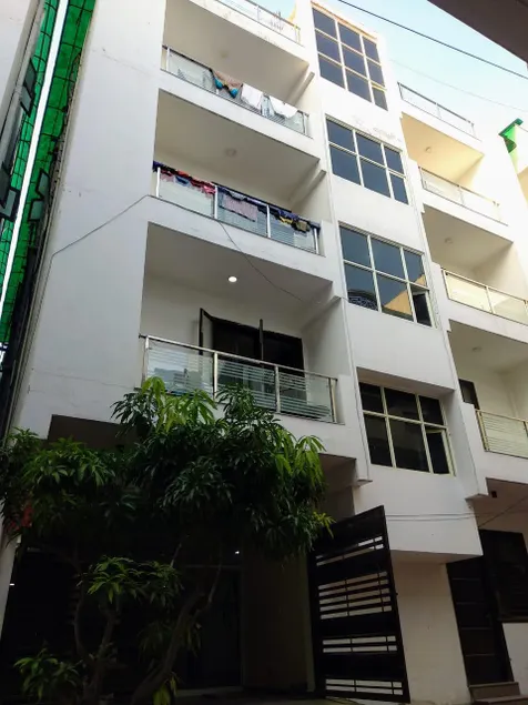 green house - Image 1