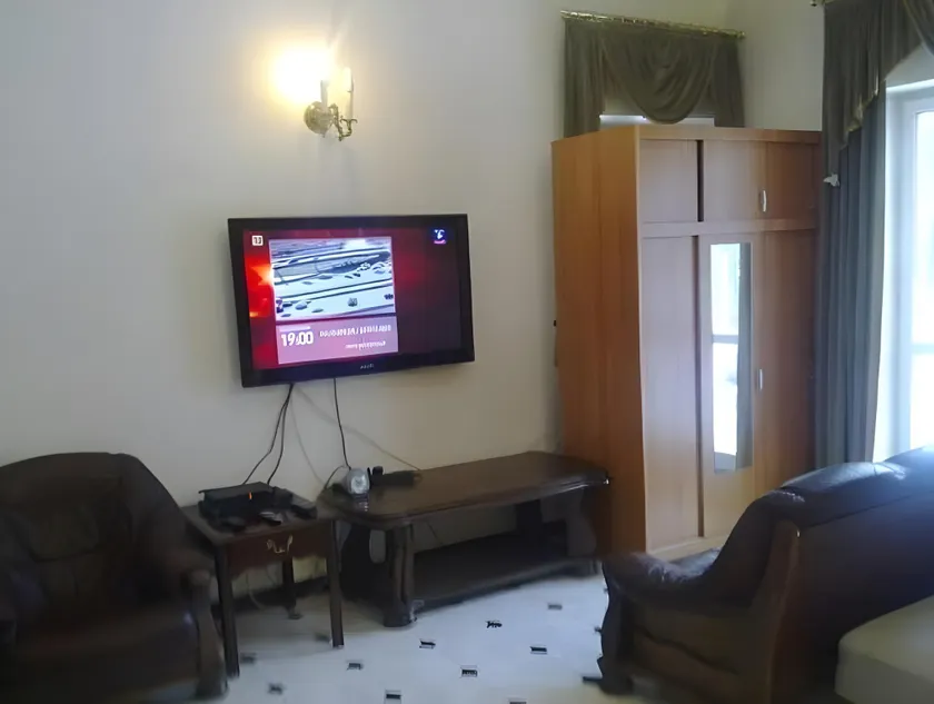 Green Country Hostel - Image 1