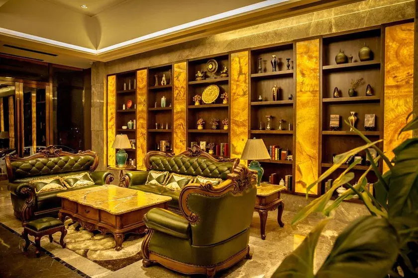 Yitel Collection - Harbin Heping Road University of Chinese Medicine - Image 1