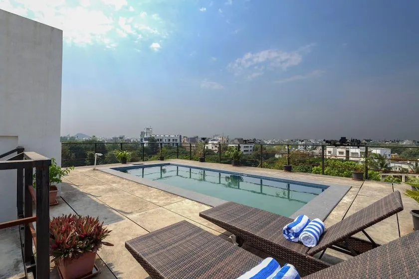 Hotel Soma Regency - Image 1