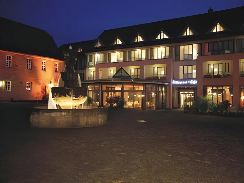 Göbels Schlosshotel "Prinz von Hessen" - Image 1