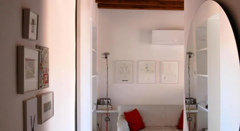 Design apartment Porta Venezia - Image 1