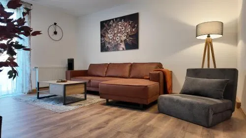 Stylisches City Apartment im Pott Modern und Gemütlich - Image 1