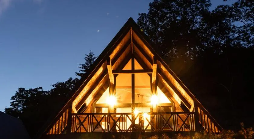 Chalets Na'Thur lodge - Image 1