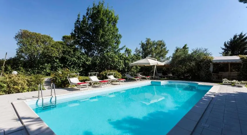Villa Tramonto luxury apartment with private swimming pool - Image 1