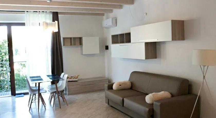 Paradeisos Residence Sas - Image 1