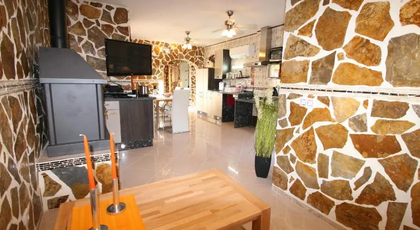 Villa Brownies - Image 1