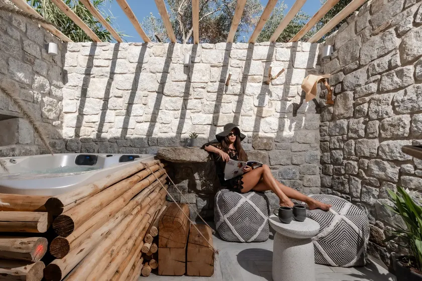 Naxian Serenity Suites  - Image 1