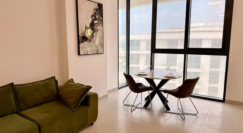 Luxury waterfront apartment with private beach - Image 1