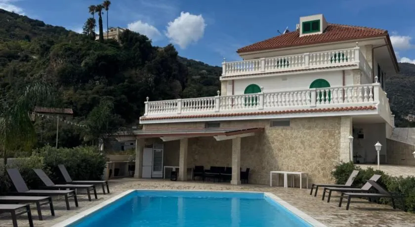 Villa Frank - Image 1