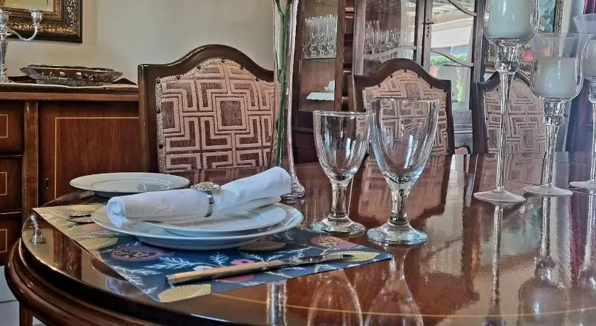 Isabel's B & B - Image 1