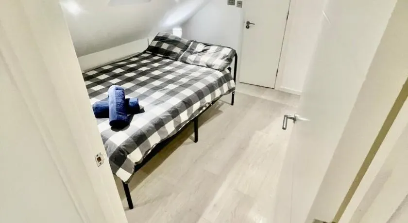 beautiful 3 bedroom apartment in cambridge sleeps 7 - Image 1