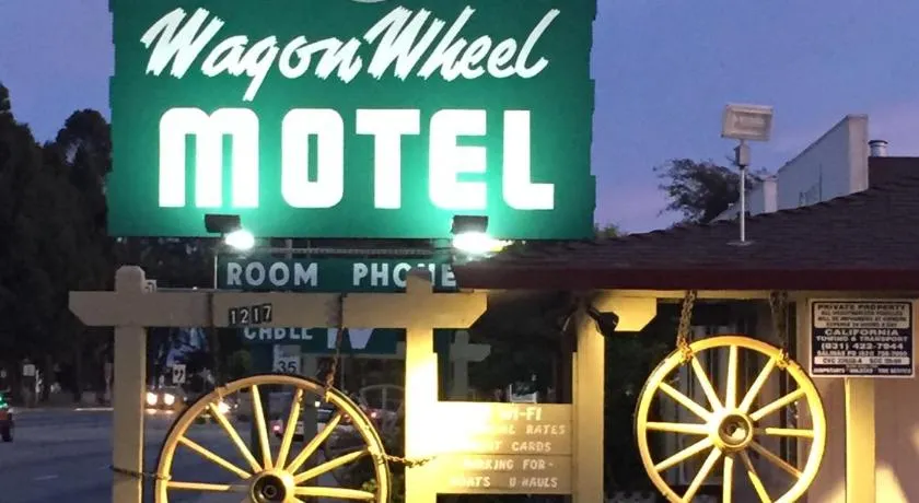 Wagon Wheel Motel - Image 1