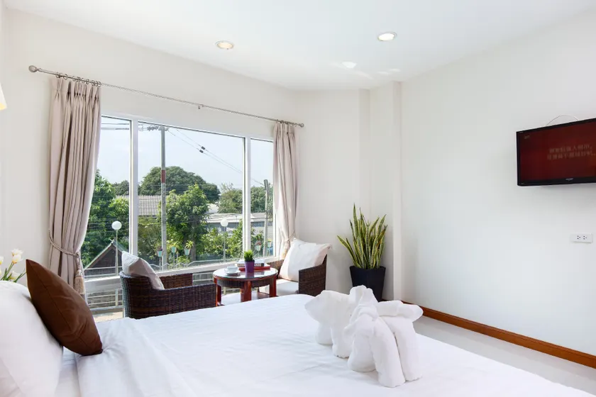 Kanchanaburi City Hotel - Image 1