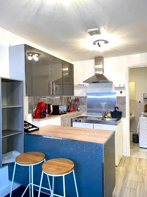 Crescent Loft Apartment - 1 Bedroom - Image 1