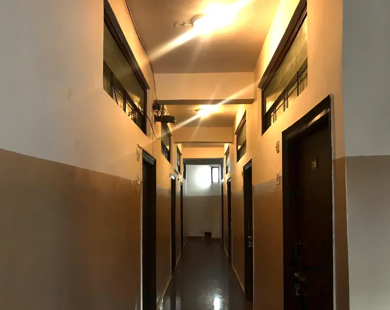Hotel Diamond - Image 1