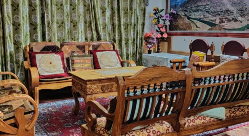Youthok Guest House - Image 1