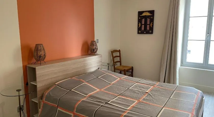 Détente près du Loir : Chambre et salon privés, idéal pour randonnées et proche des 24H du Mans - FR-1-410-387 - Image 1