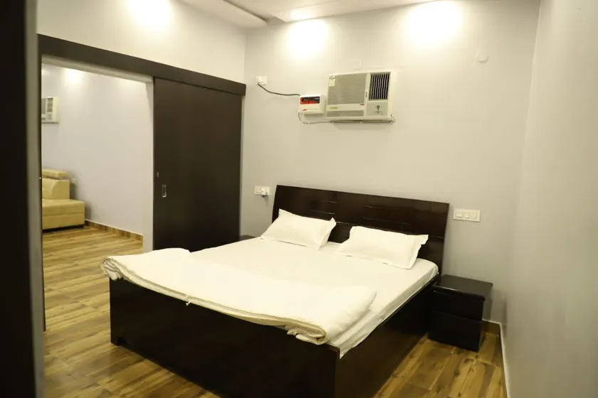 ONE BEDROOM VILLA - Image 1