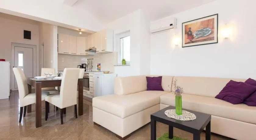Apartments Josip - Image 1