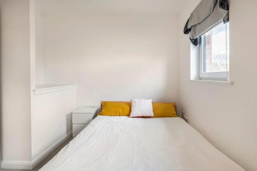 Superb Townhouse Silent Edinburgh - Image 1