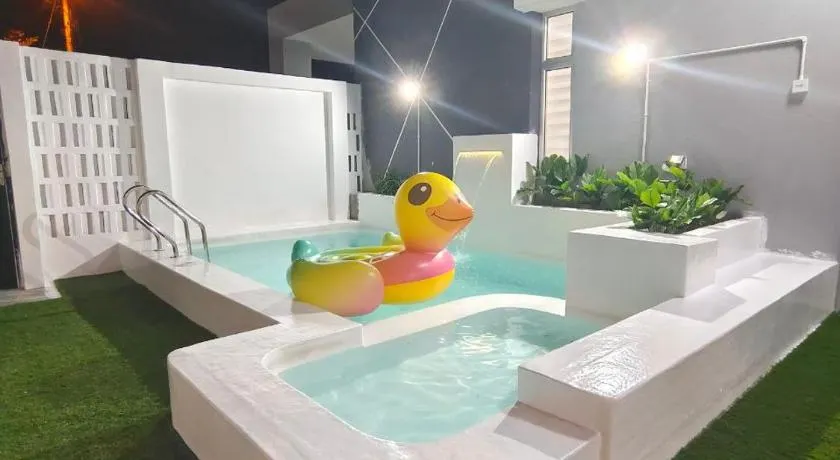 RUMAH ADAM Homestay Bukit Changgang Private Pool - Image 1