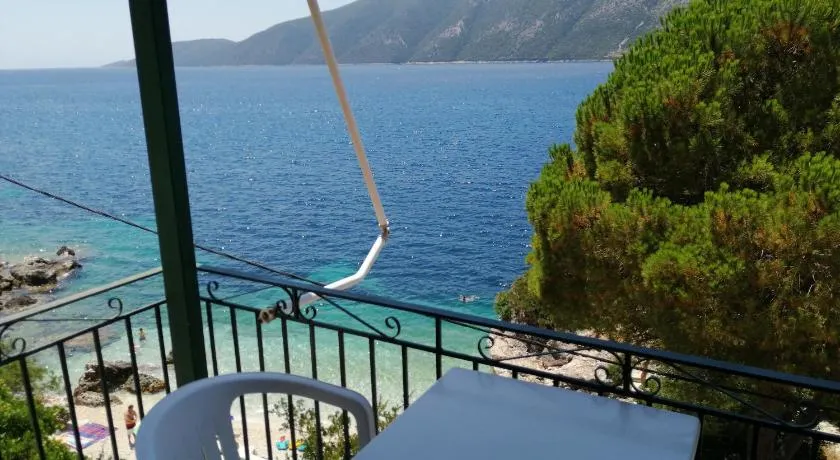 VASILIKI ROYAL STOUDIOS - Image 1