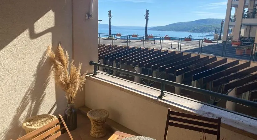 Marina Balchik apartment - Image 1