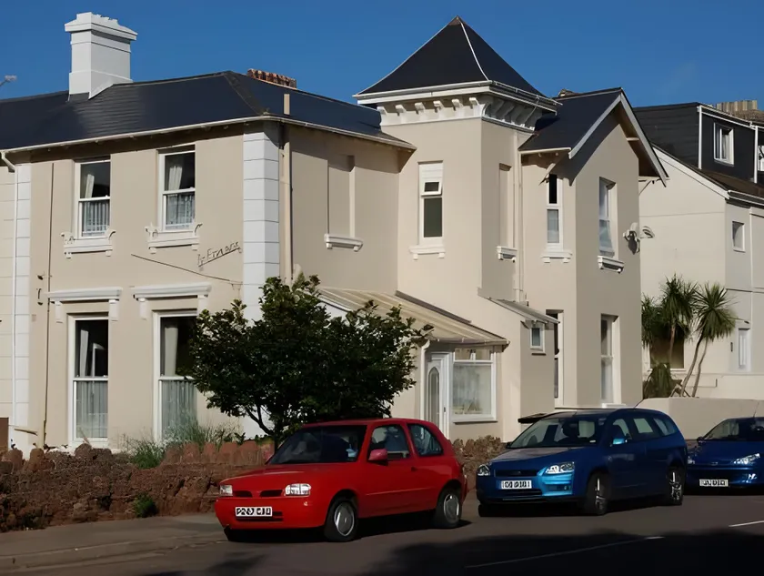 St Edmunds Guest House - Image 1