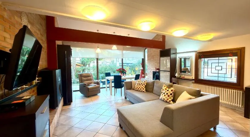 Villa Pineta Grande - Image 1